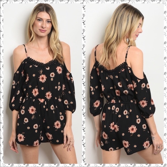 Beautiful Black cold shoulder floral romper - Picture 2 of 6
